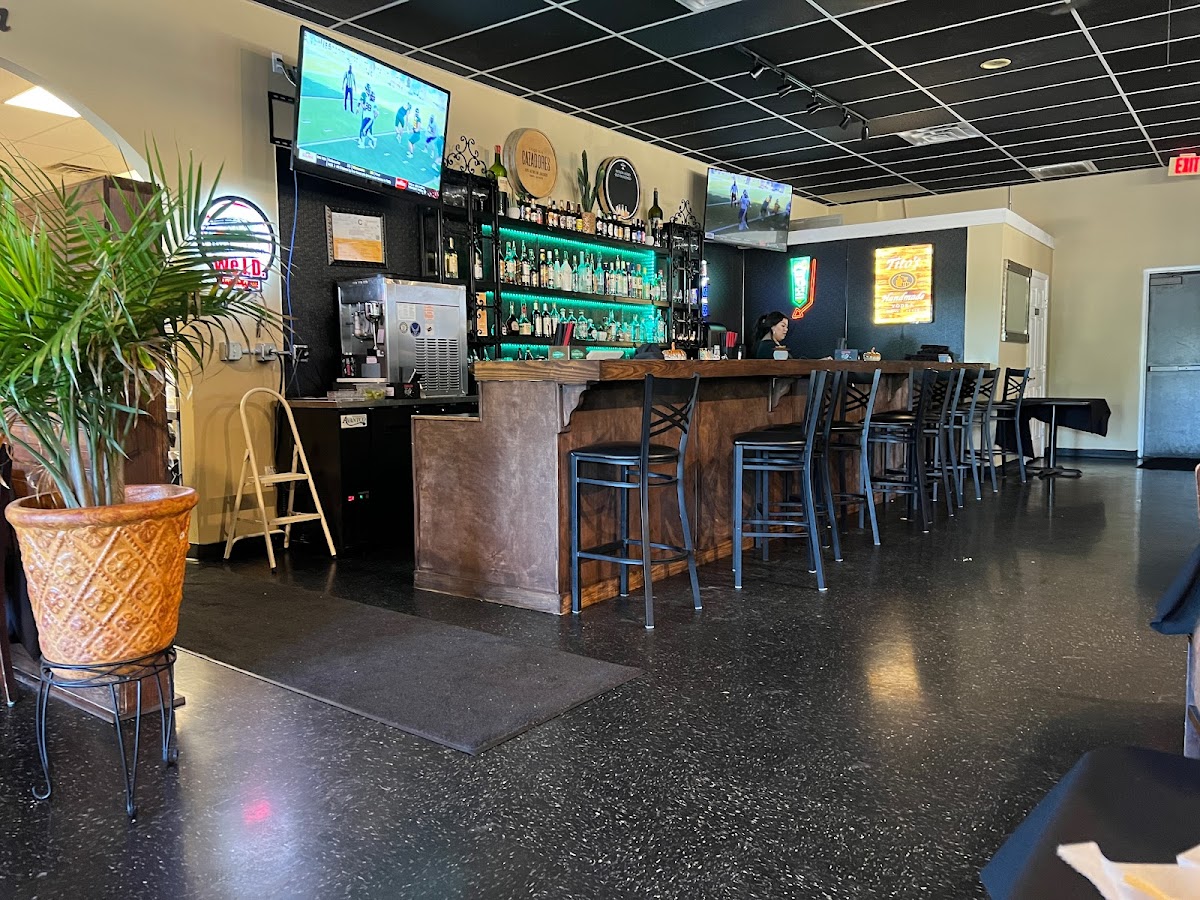 Monzon’s Cantina & Grille